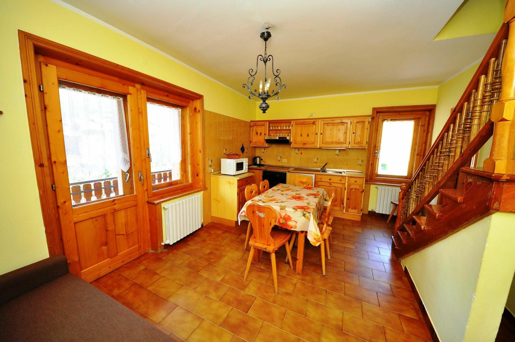 Residence Casa Longa By Livigno Accomodation Eksteriør billede