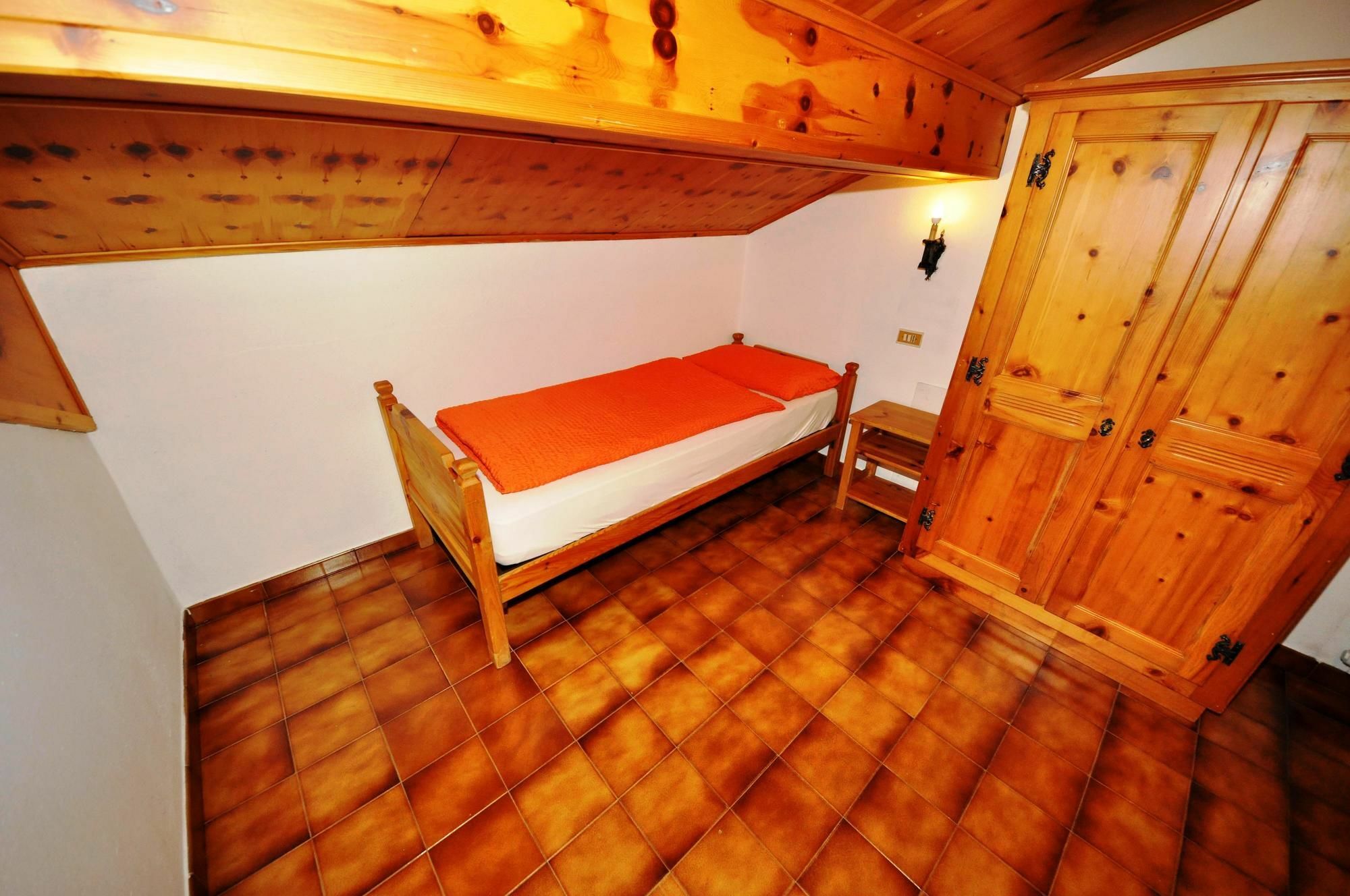 Residence Casa Longa By Livigno Accomodation Eksteriør billede